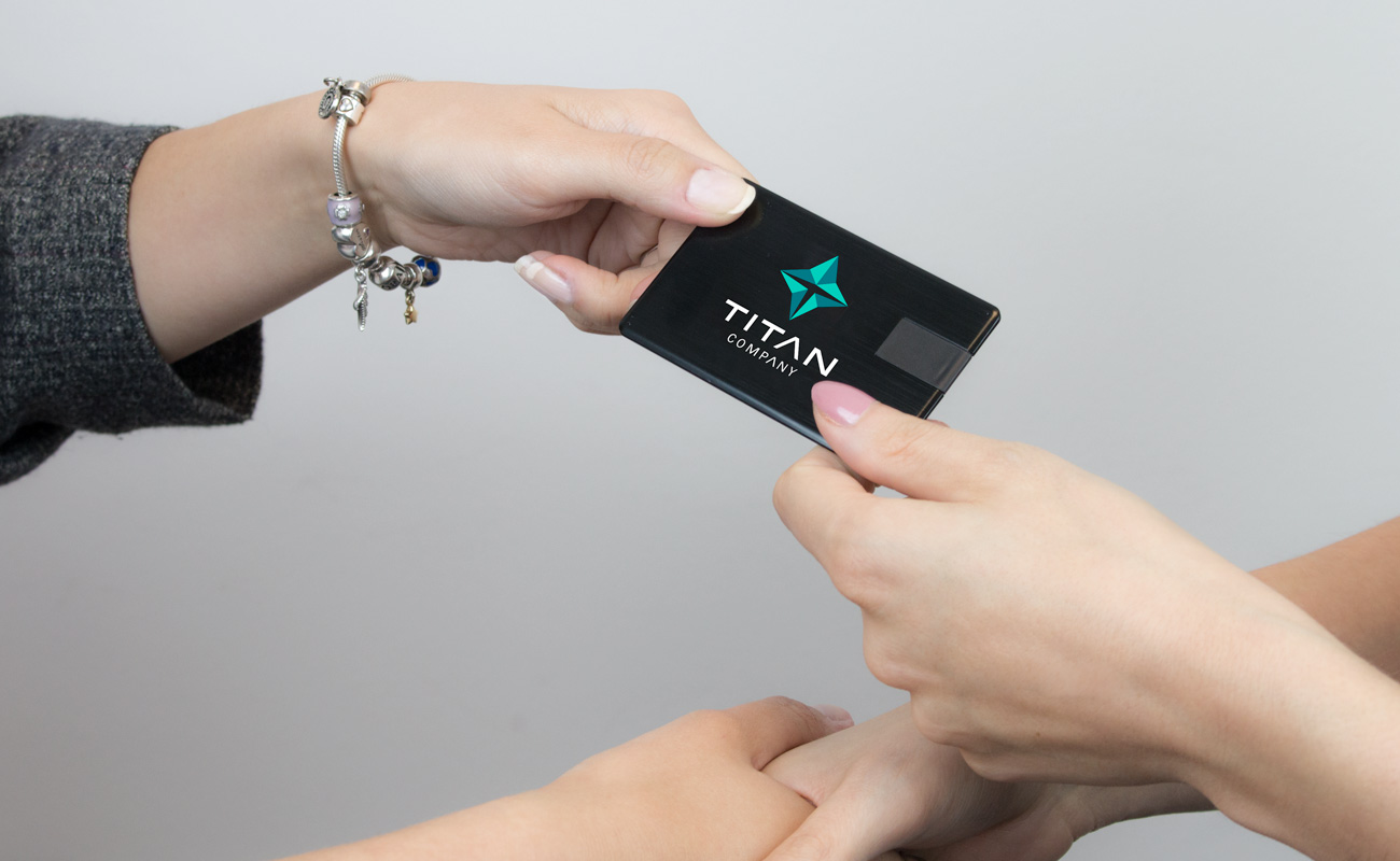 Alloy - Kreditkort USB gallery thumbnail