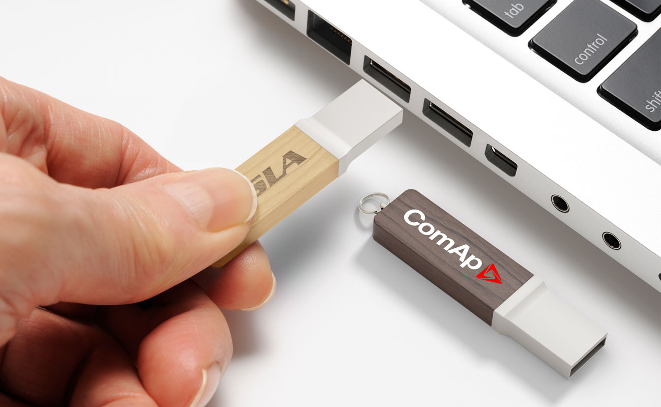 Carve - USB Stik i Træ gallery thumbnail