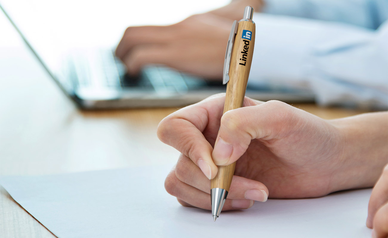 Contour - Tilpassede Bambus Kuglepenne gallery thumbnail