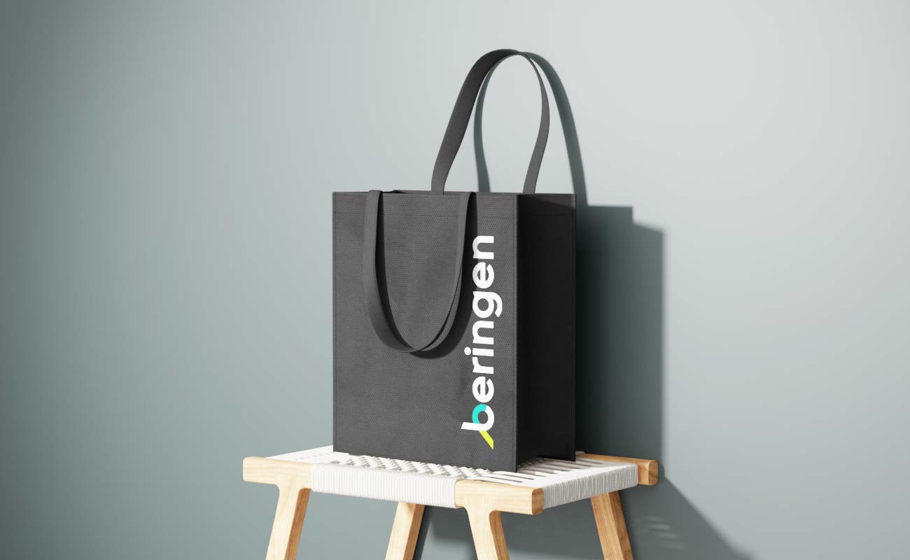 Porta - Muleposer med logo gallery thumbnail