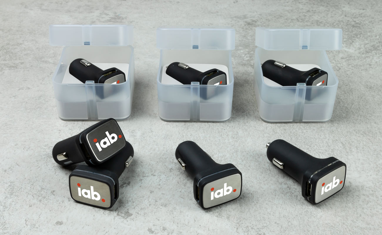 Zip - USB bil oplader med logo gallery thumbnail